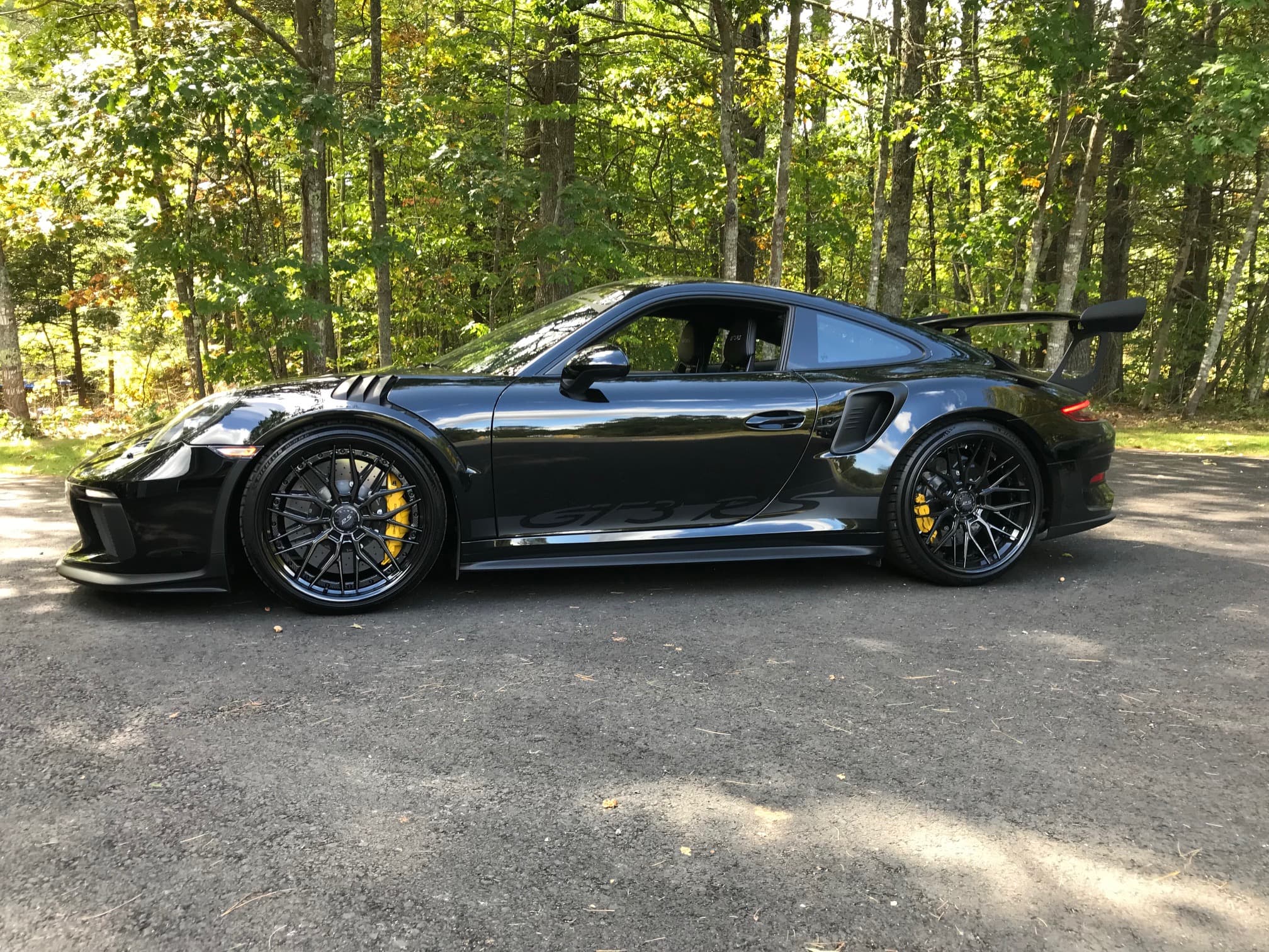 Black Porsche 911 GT3 RS with LLumar automotive window tint by Portland Tint